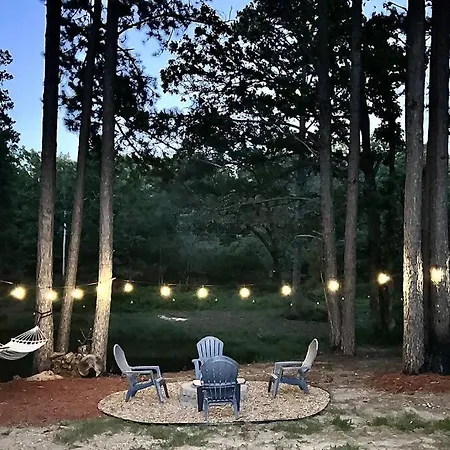 Shady Pines Cabin Villa